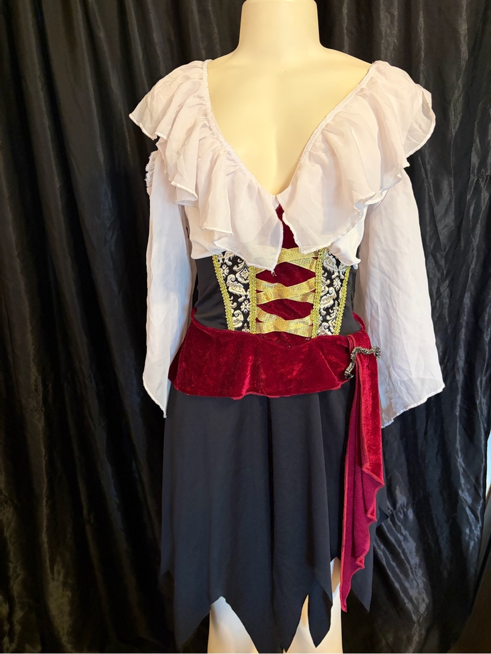 WONDERLAND White Ruffled Pirate Blouse with Red Accents